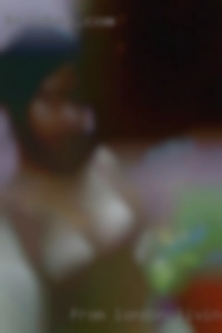 From London woman strips living in Melbourne.