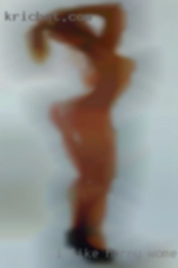 I like to role for horny women play and rough sex.